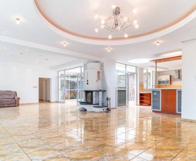 Eladó 5 vagy több szobás, 5 vagy több szobás, Staničná, Humenné, Szlov