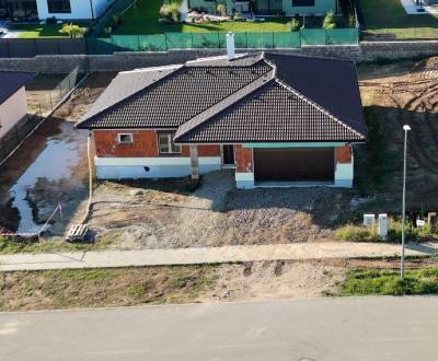 Eladó Családi ház, Családi ház, Nitra, Szlovákia