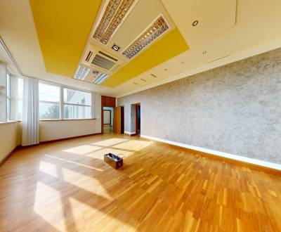 Kiadó 4 szobás lakás, 4 szobás lakás, Vajnorská, Bratislava - Nové Mes