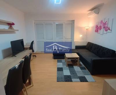 Kiadó 3 szobás lakás, 3 szobás lakás, Lovinského, Bratislava - Staré M