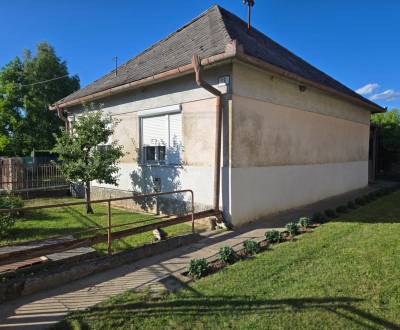 Eladó Családi ház, Családi ház, Mechcenice, Nitra, Szlovákia