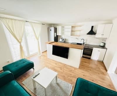 Eladó 3 szobás lakás, 3 szobás lakás, Hlohovec, Szlovákia