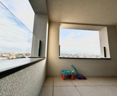 Kiadó 2 szobás lakás, 2 szobás lakás, Karpatská, Poprad, Szlovákia