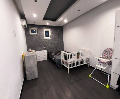 Eladó Családi ház, Családi ház, Rudlovská cesta, Banská Bystrica, Szlo