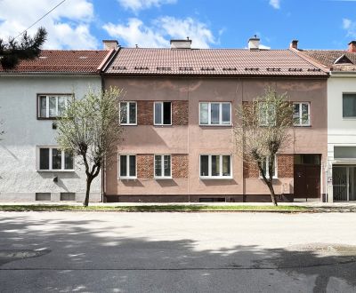 Eladó 5 vagy több szobás, 5 vagy több szobás, Medveckého, Ružomberok, 
