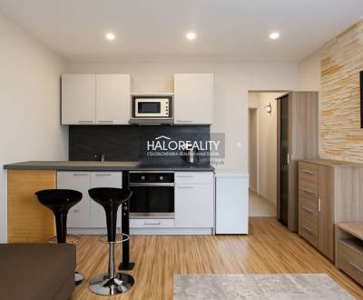 Eladó Garzonlakás, Levice, Szlovákia