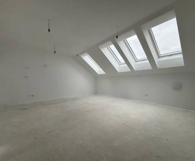 Eladó 2 szobás lakás, 2 szobás lakás, Hlohovec, Szlovákia