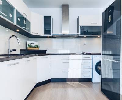 Eladó 3 szobás lakás, 3 szobás lakás, Ševčenkova, Bratislava - Petržal