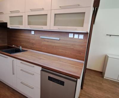 Eladó 2 szobás lakás, 2 szobás lakás, Levice, Szlovákia