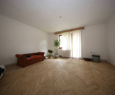 Eladó 3 szobás lakás, 3 szobás lakás, Ružomberok, Szlovákia