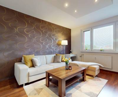 BA/PETRŽALKA-Felújított és bútorozott 3 szobás erkélyes lakás kiadó