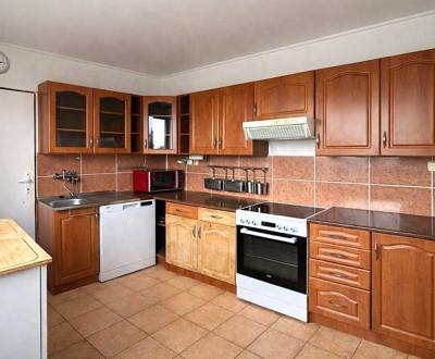 Eladó 4 szobás lakás, 4 szobás lakás, Levice, Szlovákia