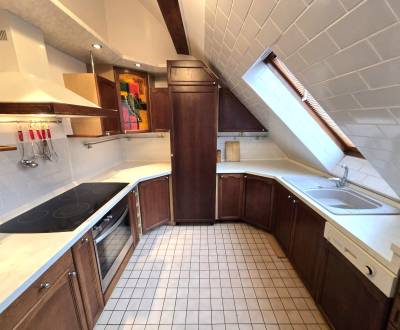 Kiadó 3 szobás lakás, 3 szobás lakás, Vikárska, Nitra, Szlovákia