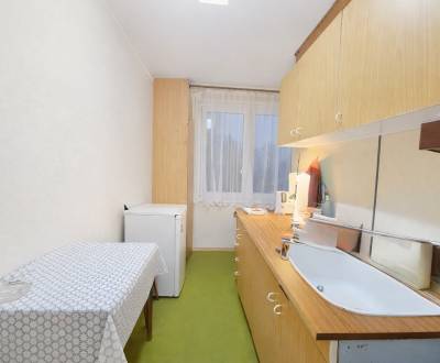 Eladó 3 szobás lakás, 3 szobás lakás, Školská, Čadca, Szlovákia