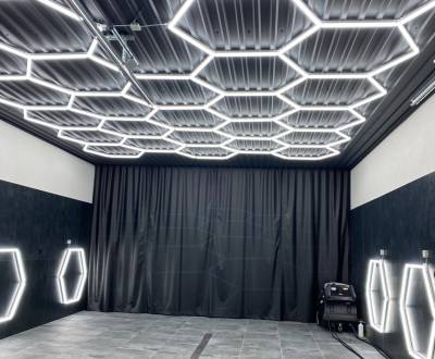 Kiadó Üzlethelység, Üzlethelység, Košovská cesta, Prievidza, Szlovákia