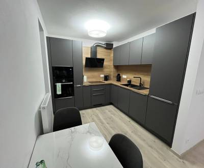 Kiadó 2 szobás lakás, 2 szobás lakás, Dona Sandtnera, Pezinok, Szlovák