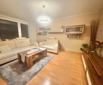 Eladó 4 szobás lakás, 4 szobás lakás, M. R. Štefánika, Čadca, Szlováki