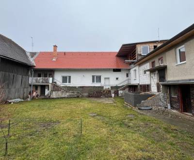 Eladó Családi ház, Családi ház, Osloboditeľov, Zvolen, Szlovákia