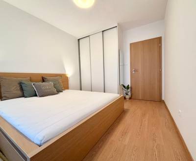 Kiadó 2 szobás lakás, 2 szobás lakás, Andreja Žarnova, Trnava, Szlovák