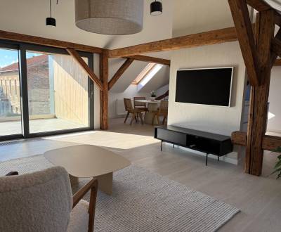 Kiadó 3 szobás lakás, 3 szobás lakás, Štefánikova, Nitra, Szlovákia