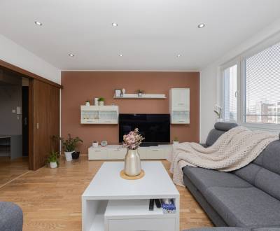 Eladó 4 szobás lakás, 4 szobás lakás, Pod hájom, Ilava, Szlovákia