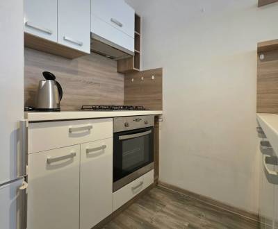 Kiadó 2 szobás lakás, 2 szobás lakás, Kežmarská, Košice - Západ, Szlov