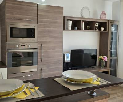 Eladó 2 szobás lakás, 2 szobás lakás, Mesačná, Dunajská Streda, Szlová