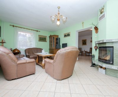 Eladó Családi ház, Családi ház, Tŕstie, Považská Bystrica, Szlovákia