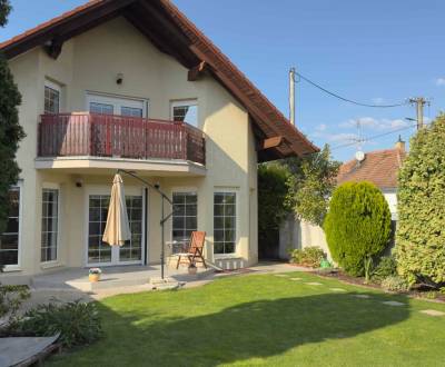 Eladó Családi ház, Családi ház, Puškinova, Senec, Szlovákia