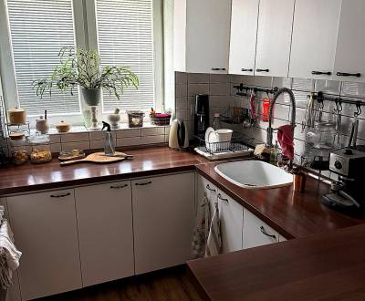 Eladó 2 szobás lakás, 2 szobás lakás, Levice, Szlovákia