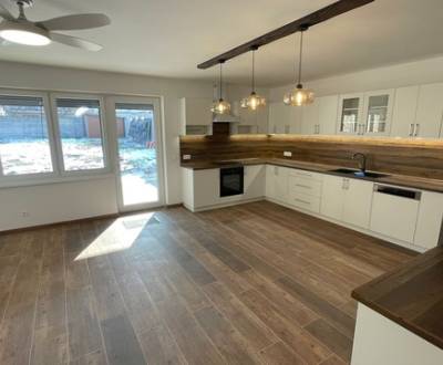 Kiadó Családi ház, Családi ház, Devätinová, Bratislava - Podunajské Bi