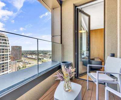 Eladó 2 szobás lakás, 2 szobás lakás, Továrenská, Bratislava - Staré M