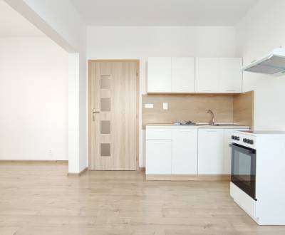 Kiadó 2 szobás lakás, 2 szobás lakás, Východná, Trenčín, Szlovákia