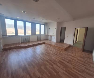 Kiadó Üzlethelység, Üzlethelység, Tulská, Zvolen, Szlovákia