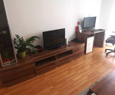 Kiadó 2 szobás lakás, 2 szobás lakás, Sputniková, Bratislava - Ružinov