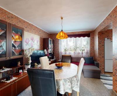 Eladó 4 szobás lakás, 4 szobás lakás, Senica, Szlovákia