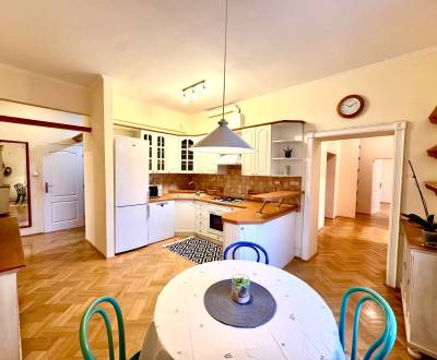 Kiadó 4 szobás lakás, 4 szobás lakás, Brnianska, Bratislava - Staré Me