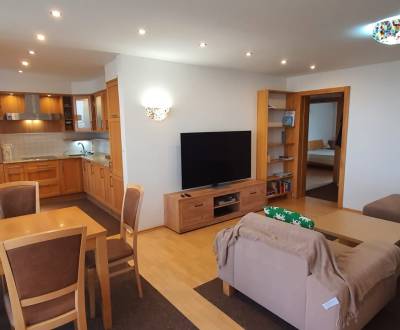 Kiadó 2 szobás lakás, 2 szobás lakás, Medená, Bratislava - Staré Mesto