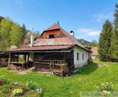 Eladó Családi ház, Családi ház, Banská Bystrica, Szlovákia