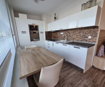 Eladó 3 szobás lakás, 3 szobás lakás, Nevädzová, Bratislava - Ružinov,