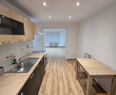 Kiadó 1 szobás lakás, 1 szobás lakás, Obrancov mieru, Prešov, Szlováki