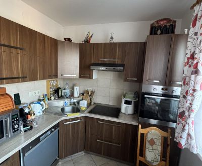 Eladó 3 szobás lakás, 3 szobás lakás, Janka Kráľa, Levice, Szlovákia