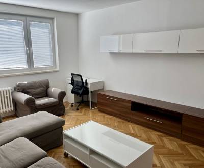 Kiadó 2 szobás lakás, 2 szobás lakás, Šalviová, Bratislava - Ružinov, 