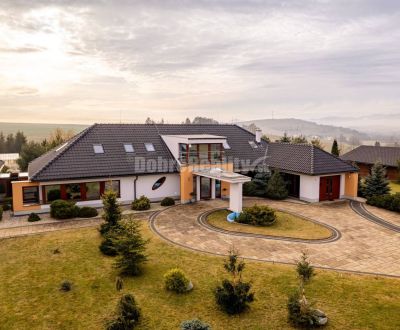 ? Elegáns családi birtok tágas telekkel | Laskár, Szlovákia 
