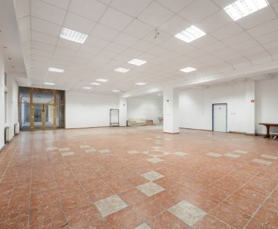 Eladó Üzlethelység, Üzlethelység, Námestie Armina Vamberyho, Dunajská 