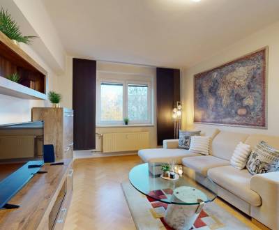 BA/ÓVÁROS - Kiadó egy teljesen berendezett, 2 szobás, 2 erkélyes lakás