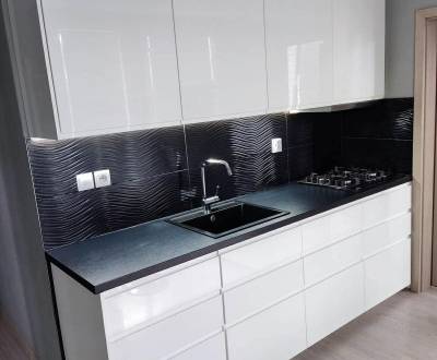 Kiadó 3 szobás lakás, 3 szobás lakás, Svätoplukova, Pezinok, Szlovákia