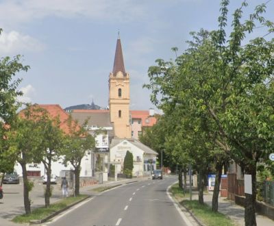 KIADÓ - 3 szobás lakás felújítás után - Nitra, Központ