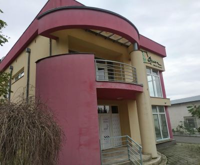 Eladó Épület, Épület, Nitrianska, Hlohovec, Szlovákia