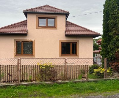 Eladó Családi ház, Családi ház, Liptovský Mikuláš, Szlovákia